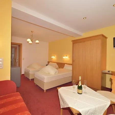 Garni Viktoria ホテル 3*